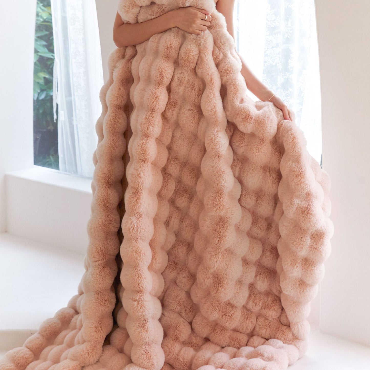 Premium Rabbit Velvet Blanket - Soft, Warm & Thick Polyester Throw