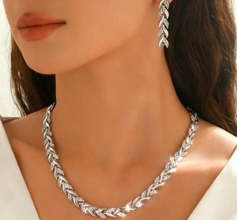 Glass Leaf Necklace