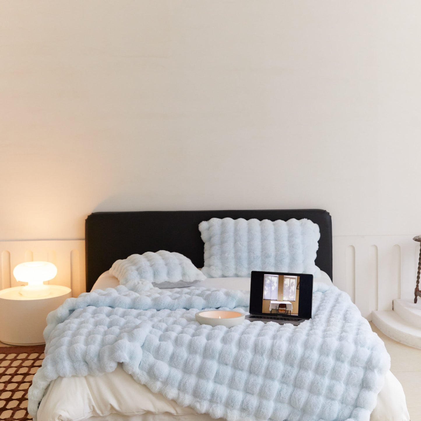 Premium Rabbit Velvet Blanket - Soft, Warm & Thick Polyester Throw